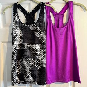 Set of 2 champion workout tank tops